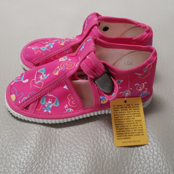 KID'S SHOES FOR HOME ROSE SIZE 11 - Picture 2 of 8